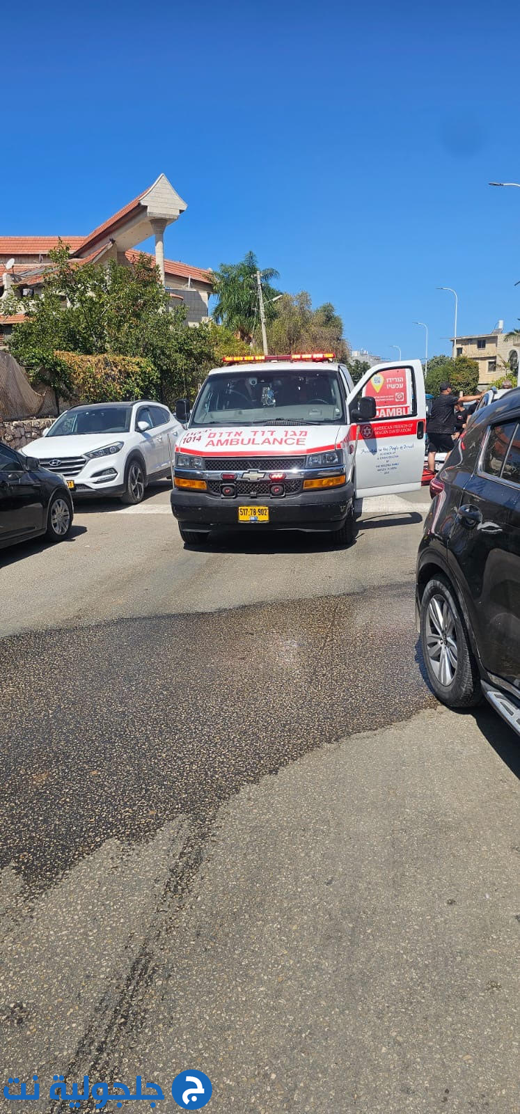 اصابة فتى بجراح بين طفيفة ومتوسطة بعد سقوطه عن كوركنيت في جلجولية 